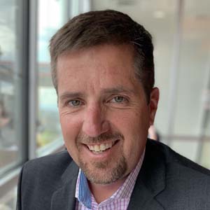 Troy Uehling headshot
